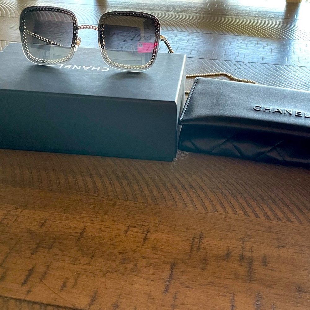 Chanel 4244 black and gold sunglasses with chain!
